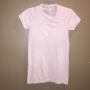 Lululemon workout shirt🍋🍋